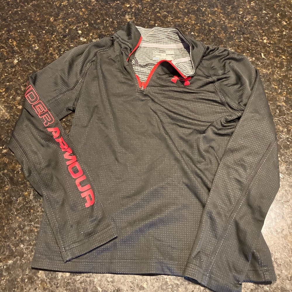 3/4 under armour pullover
